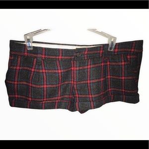 Hollister plaid shorts